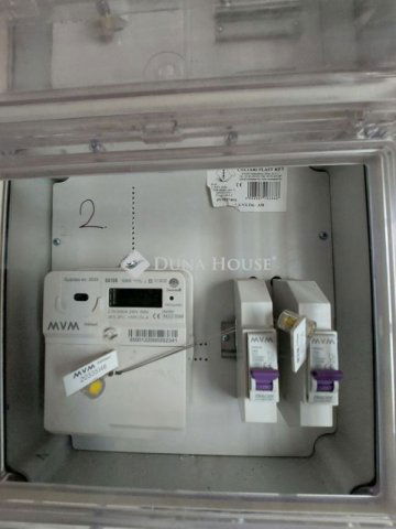 Eladó téglalakás, Baján 32.99 M Ft, 2 szobás