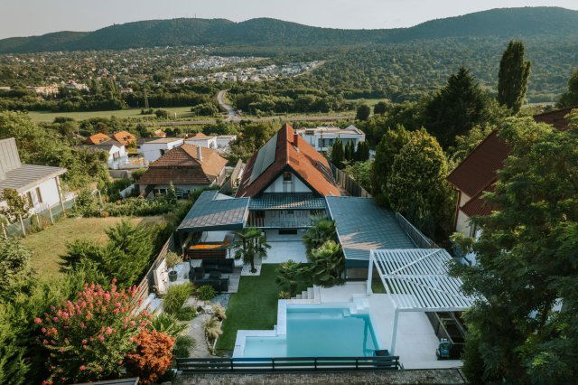 Eladó családi ház, Budapesten, III. kerületben 299.753 M Ft