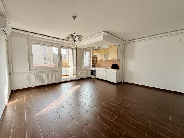 Eladó panellakás, Budapesten, III. kerületben 82.5 M Ft, 3 szobás