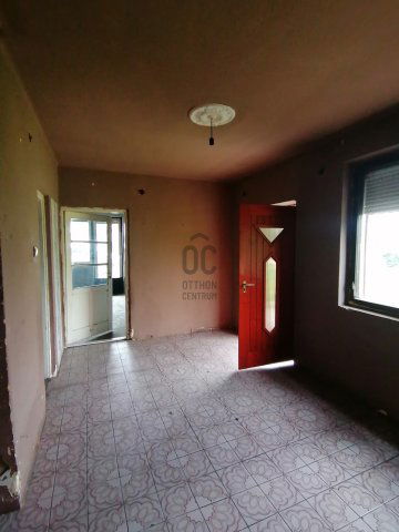 Eladó családi ház, Abonyban 14.9 M Ft, 2 szobás