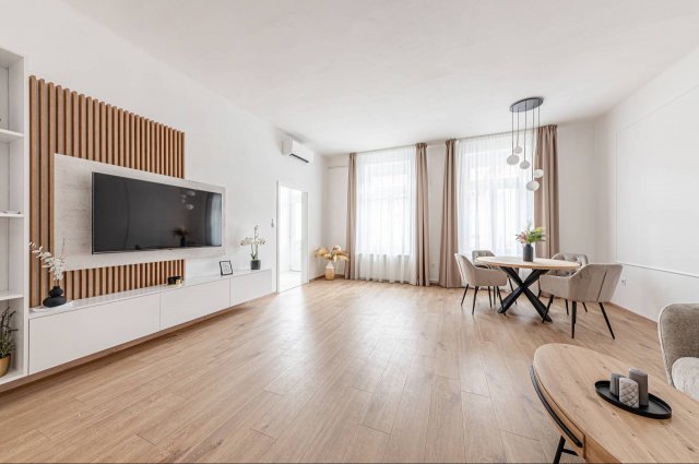 Kiadó téglalakás, albérlet, Budapesten, V. kerületben, 2 szobás