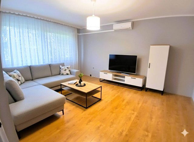 Eladó téglalakás, Szigetszentmiklóson 56.65 M Ft, 2 szobás