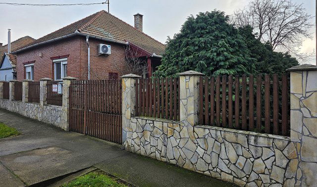 Eladó családi ház, Rakamazon 27.9 M Ft, 2 szobás