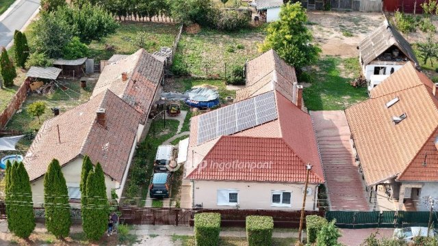 Eladó családi ház, Tiszapüspökin 35 M Ft, 2+1 szobás