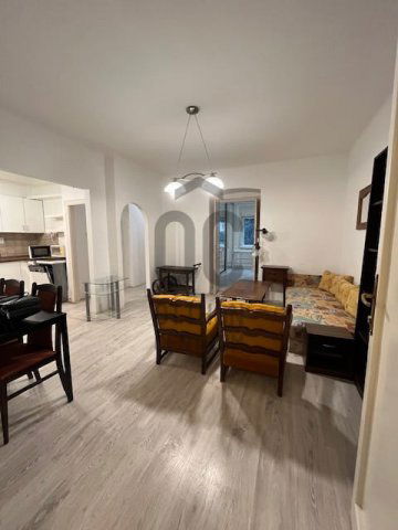 Eladó téglalakás, Pécsett 46.99 M Ft, 3 szobás