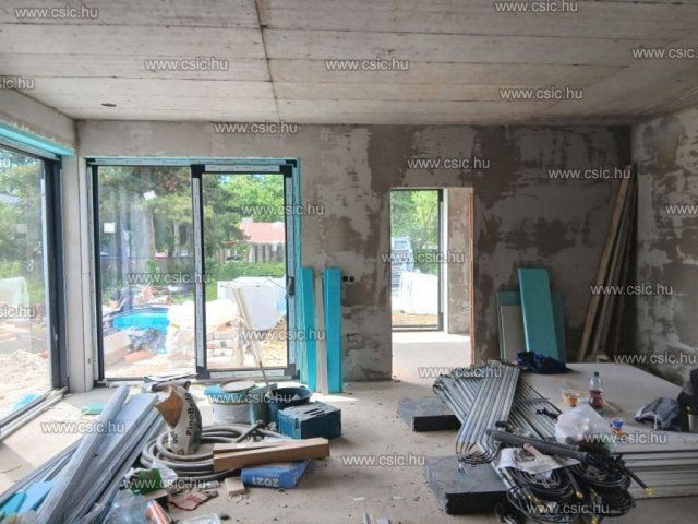 Eladó családi ház, Nagykovácsiban 269 M Ft, 5 szobás