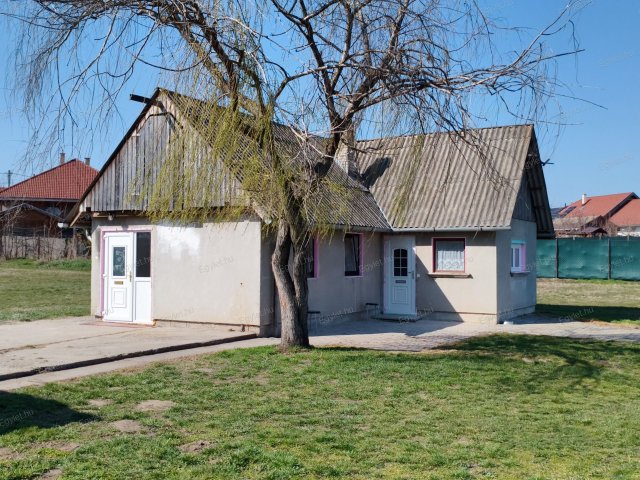 Eladó mezogazdasagi ingatlan, Kistarcsán 66.9 M Ft, 2 szobás