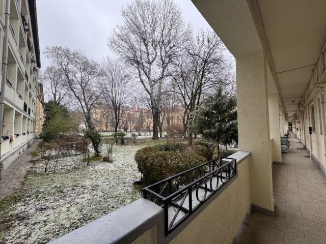 Eladó téglalakás, Budapesten, XIV. kerületben 40 M Ft, 1 szobás