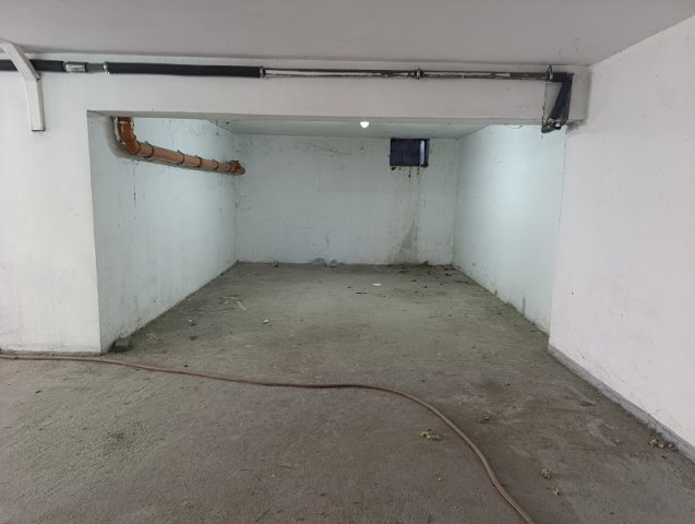 Eladó garázs, Budapesten, XIV. kerületben, Mogyoródi úton