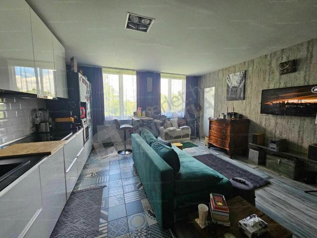 Kiadó téglalakás, albérlet, XII. kerületben, Csorna utcában