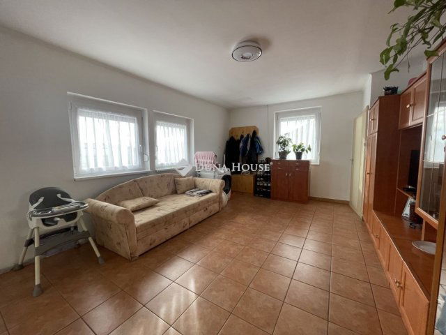 Eladó családi ház, Érsekcsanádon 42 M Ft, 3 szobás