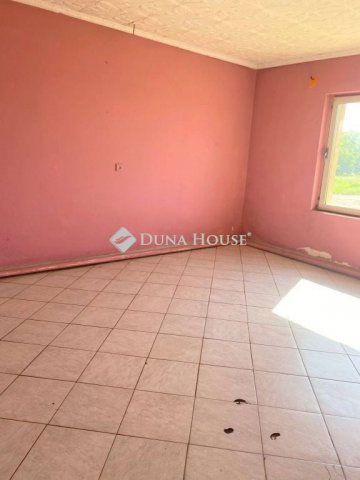Eladó családi ház, Kunszentmártonban 9.9 M Ft, 3 szobás