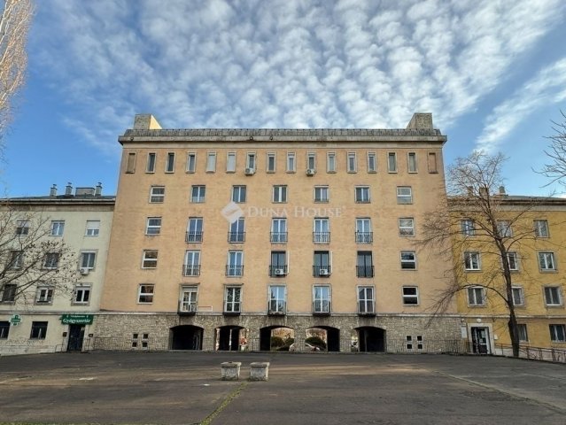 Eladó téglalakás, Budapesten, XIV. kerületben 61.5 M Ft