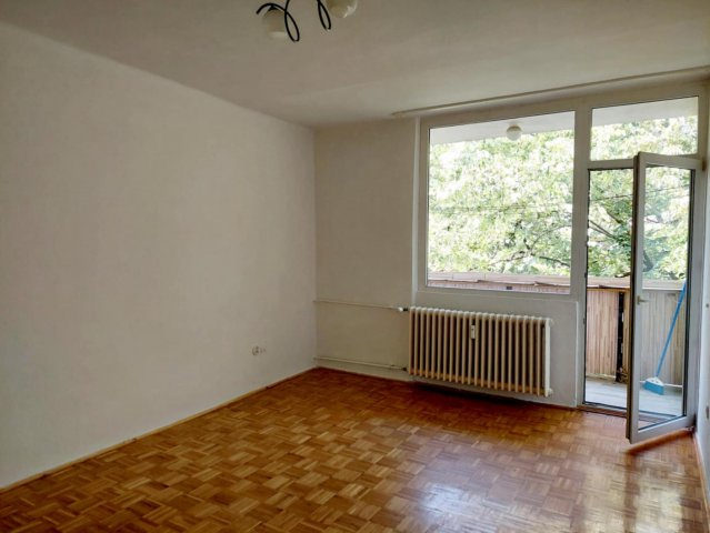 Eladó téglalakás, Tatabányán 42.5 M Ft, 2 szobás