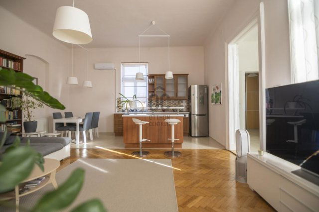 Eladó téglalakás, Budapesten, IX. kerületben 127 M Ft, 3 szobás