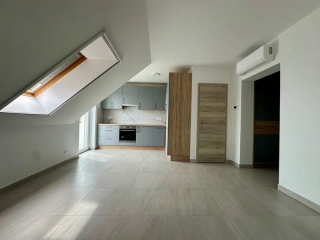 Kiadó téglalakás, albérlet, Érden 270 E Ft / hó, 3 szobás