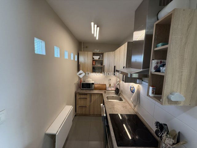 Eladó panellakás, Budapesten, XXI. kerületben 59.5 M Ft, 2 szobás