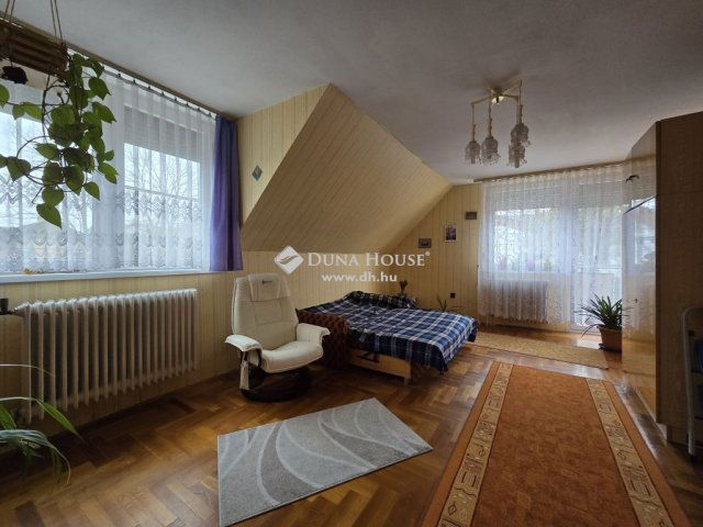 Eladó családi ház, Budapesten, XIV. kerületben 129.9 M Ft