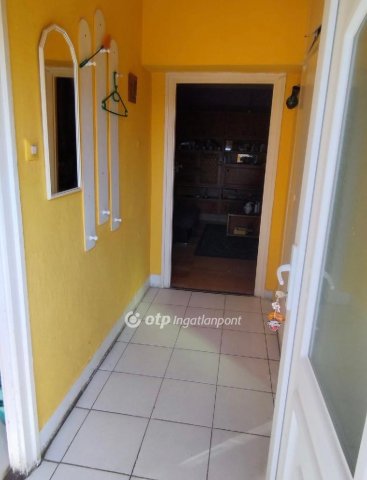 Eladó ikerház, Illocskán 12 M Ft, 2 szobás