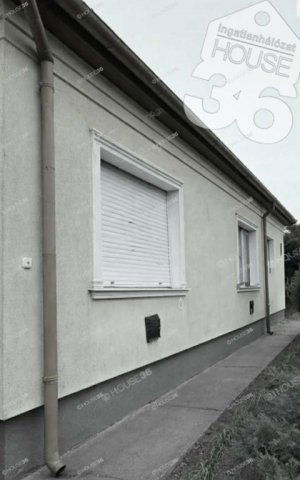 Eladó családi ház, Kecskeméten 62.5 M Ft, 2 szobás
