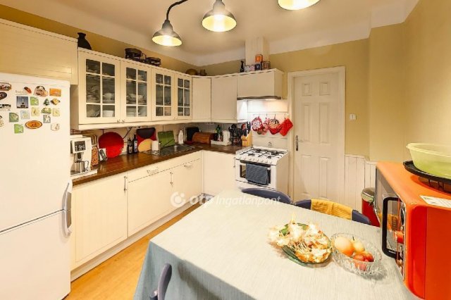 Eladó családi ház, Győrött 149.5 M Ft, 5+1 szobás