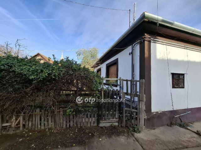 Eladó családi ház, Bojton 18 M Ft, 2 szobás