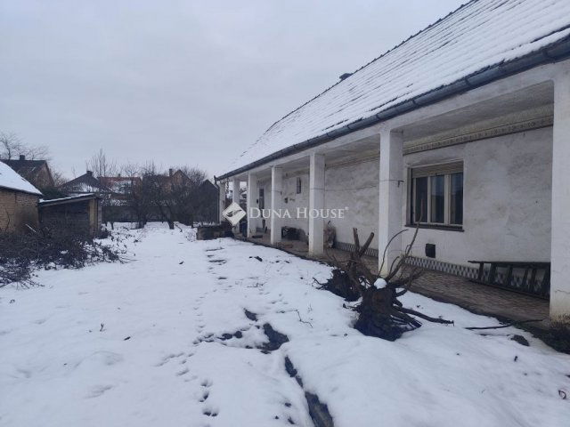 Eladó családi ház, Alsónémediben 49 M Ft, 2 szobás