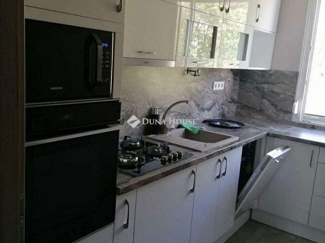 Eladó téglalakás, Nagykanizsán 43 M Ft, 3 szobás