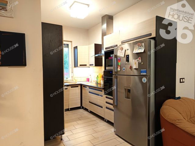 Eladó családi ház, Kecskeméten 98.9 M Ft, 4 szobás