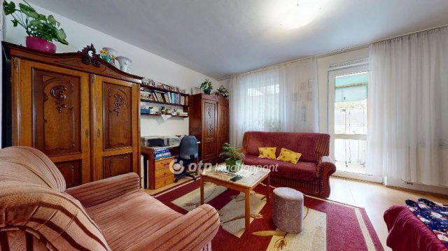 Eladó téglalakás, Nyíregyházán 57.9 M Ft, 2+1 szobás