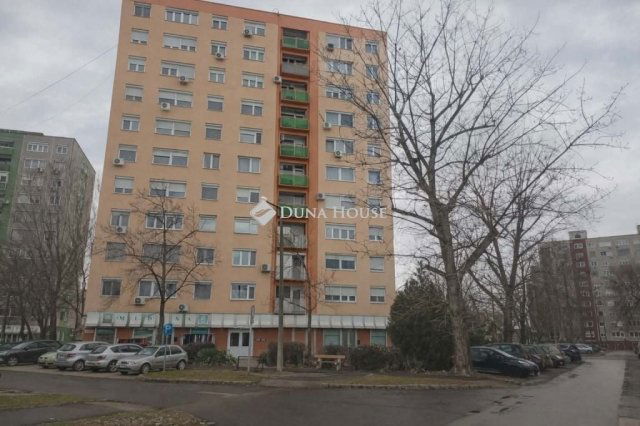 Eladó panellakás, Kecskeméten 46.49 M Ft, 2 szobás