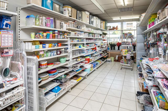 Eladó üzlethelyiség, Nyíregyházán 85 M Ft