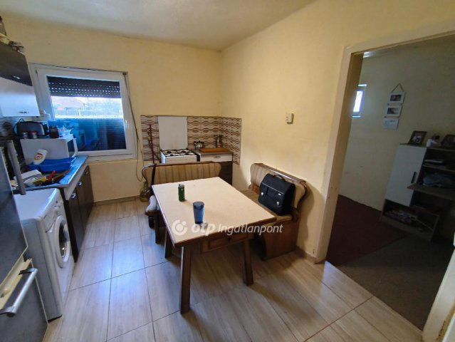 Eladó családi ház, Dévaványán 9.5 M Ft, 2+1 szobás
