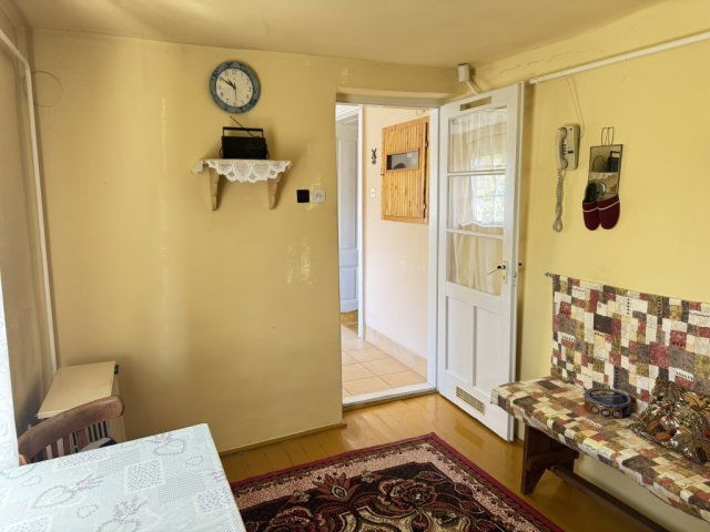 Eladó családi ház, Jászkisérén 10.9 M Ft, 2+1 szobás