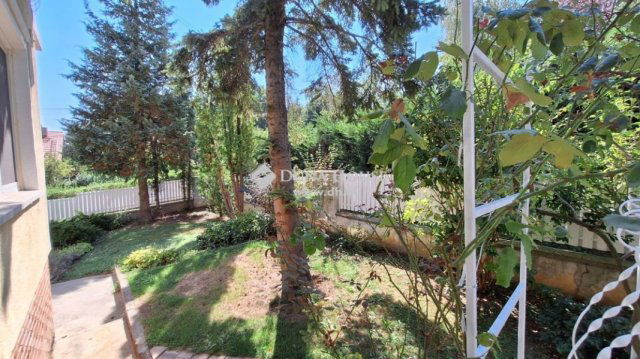 Eladó családi ház, Nagykovácsiban 219 M Ft, 7 szobás