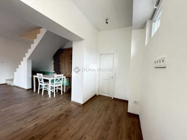 Eladó téglalakás, Budapesten, XX. kerületben 74.9 M Ft, 3 szobás