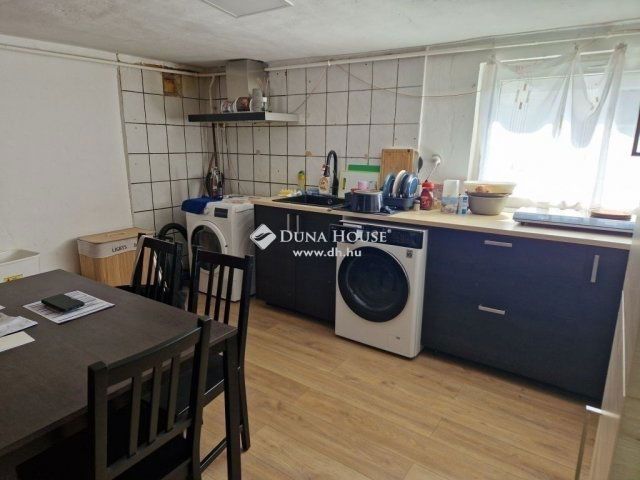 Eladó családi ház, Monoron 38 M Ft, 3 szobás