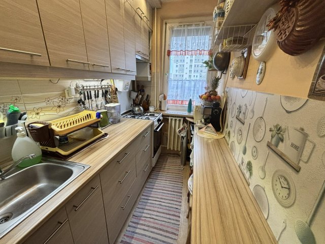 Eladó panellakás, XXI. kerületben, Kossuth Lajos utcában