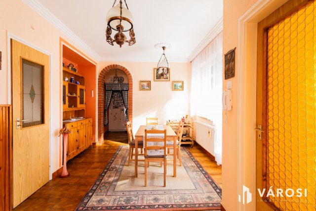 Eladó családi ház, Gyulán 72.9 M Ft, 4+1 szobás