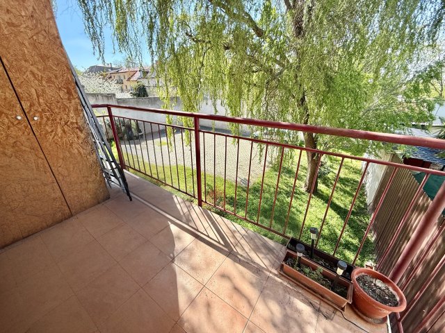 Eladó téglalakás, Szegeden 74.9 M Ft, 3 szobás