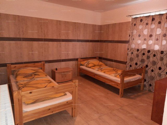 Eladó családi ház, Dávodon 94.9 M Ft, 7 szobás