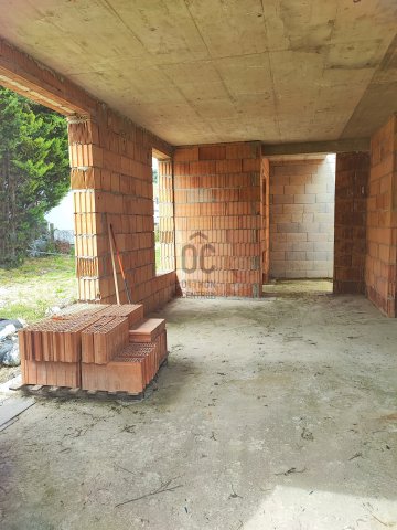 Eladó ikerház, Budakalászon 70 M Ft, 3 szobás