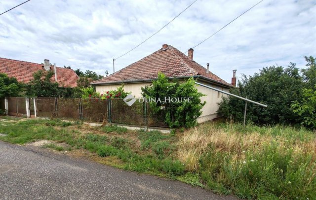 Eladó családi ház, Dobozon 16.99 M Ft, 3 szobás