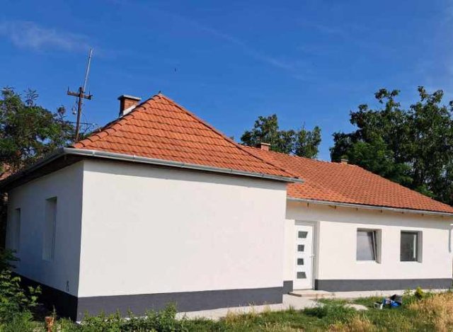 Eladó családi ház, Táborfalván 55 M Ft, 2+1 szobás