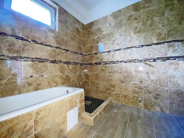 Eladó nyaraló, Kiskunlacházán 115 M Ft, 3 szobás