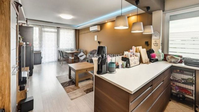 Eladó téglalakás, Budapesten, XX. kerületben 84.9 M Ft, 3 szobás
