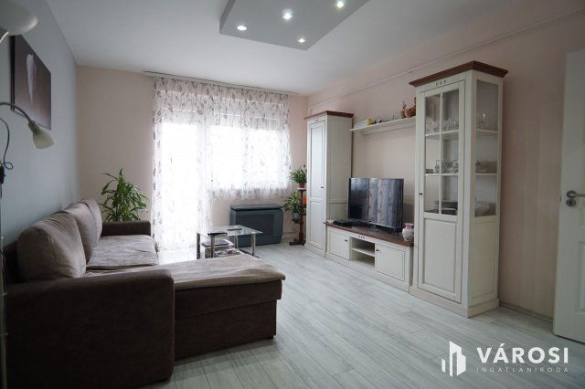 Eladó téglalakás, Nagykanizsán 35 M Ft, 2 szobás