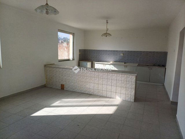 Eladó családi ház, Miskolcon 49 M Ft, 5 szobás