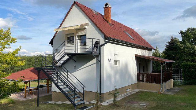 Eladó családi ház, Domonyban 117 M Ft, 4 szobás