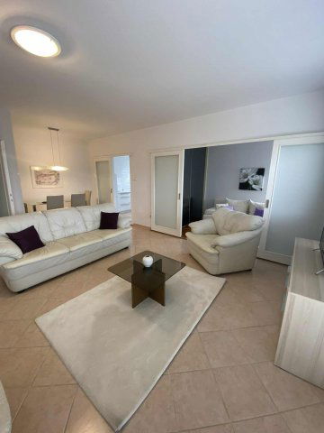 Kiadó téglalakás, albérlet, Debrecenben 320 E Ft / hó